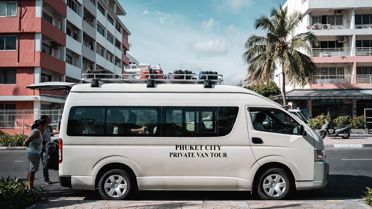 Phuket City Private Van Tour (8 Hours)